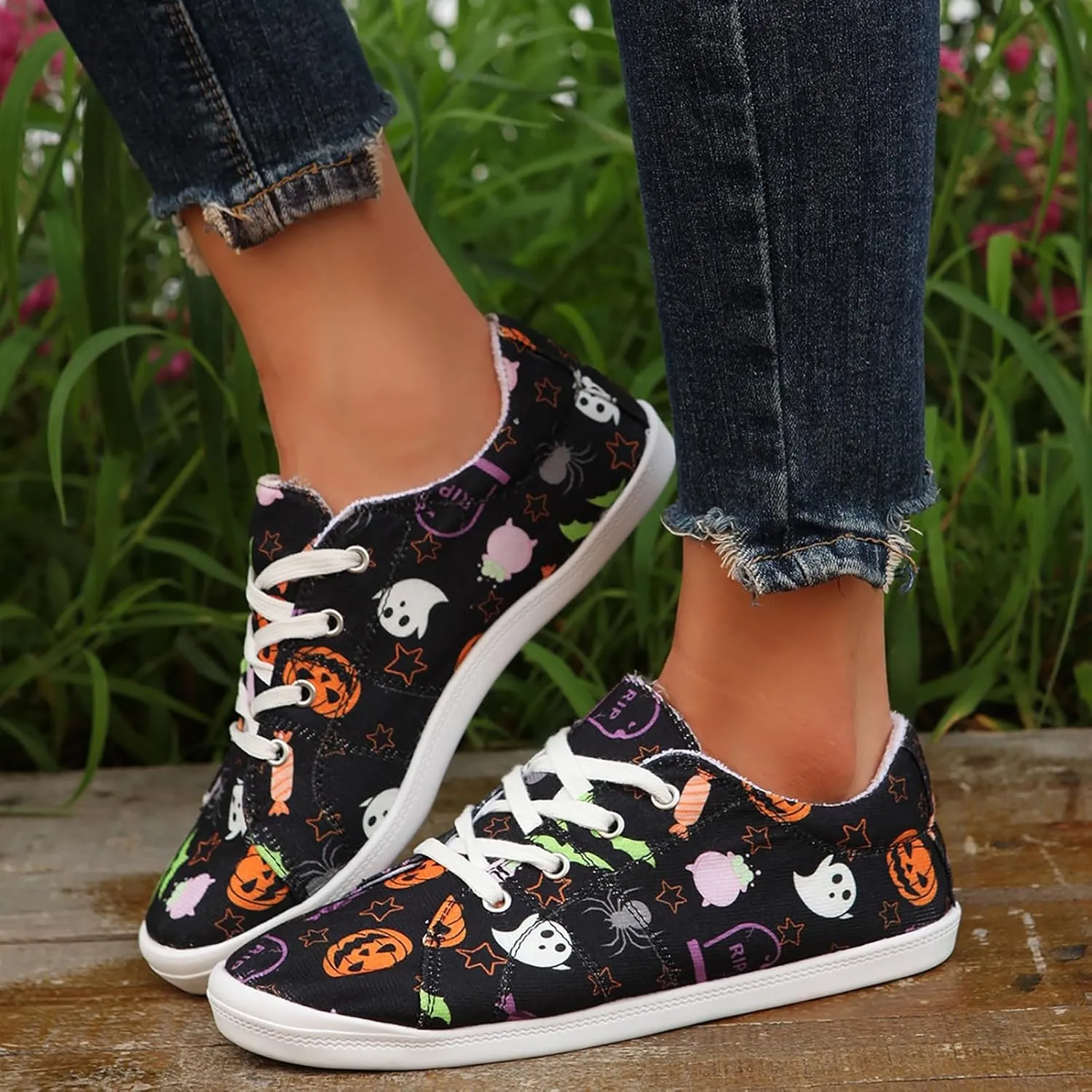 2024 Women's Fashion Halloween Canvas Shoes,Slip-On Flats Pumpkin Shoes,Canvas Low Top Sneakers,Skeleton Pumpkin Printed Lace Up Flat Walking Shoes,Casual Lace Up Low Top Sneakers