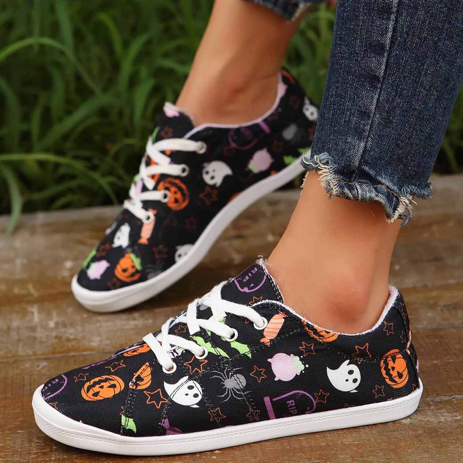 2024 Women's Fashion Halloween Canvas Shoes,Slip-On Flats Pumpkin Shoes,Canvas Low Top Sneakers,Skeleton Pumpkin Printed Lace Up Flat Walking Shoes,Casual Lace Up Low Top Sneakers