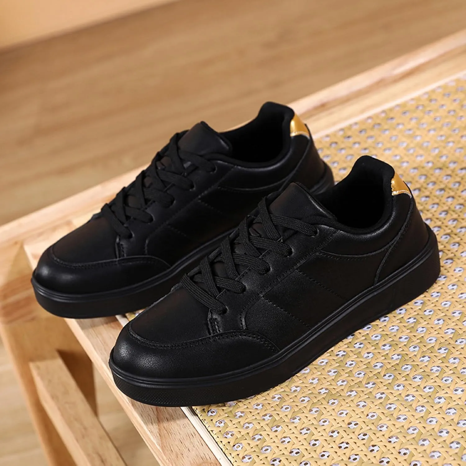 Classic Athletic Skateboard Sneakers for Women Breathable Mesh Shoes for Gym Workout Sports Grounded Footwear
