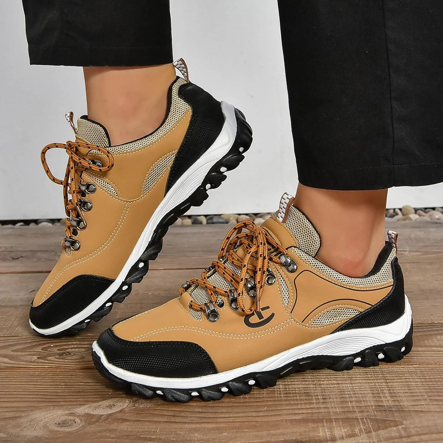 Leisure Summer Sport Shoes Running Shoes Breathable Fashion for Student and Teenagers Mens Classic Leather Sneaker