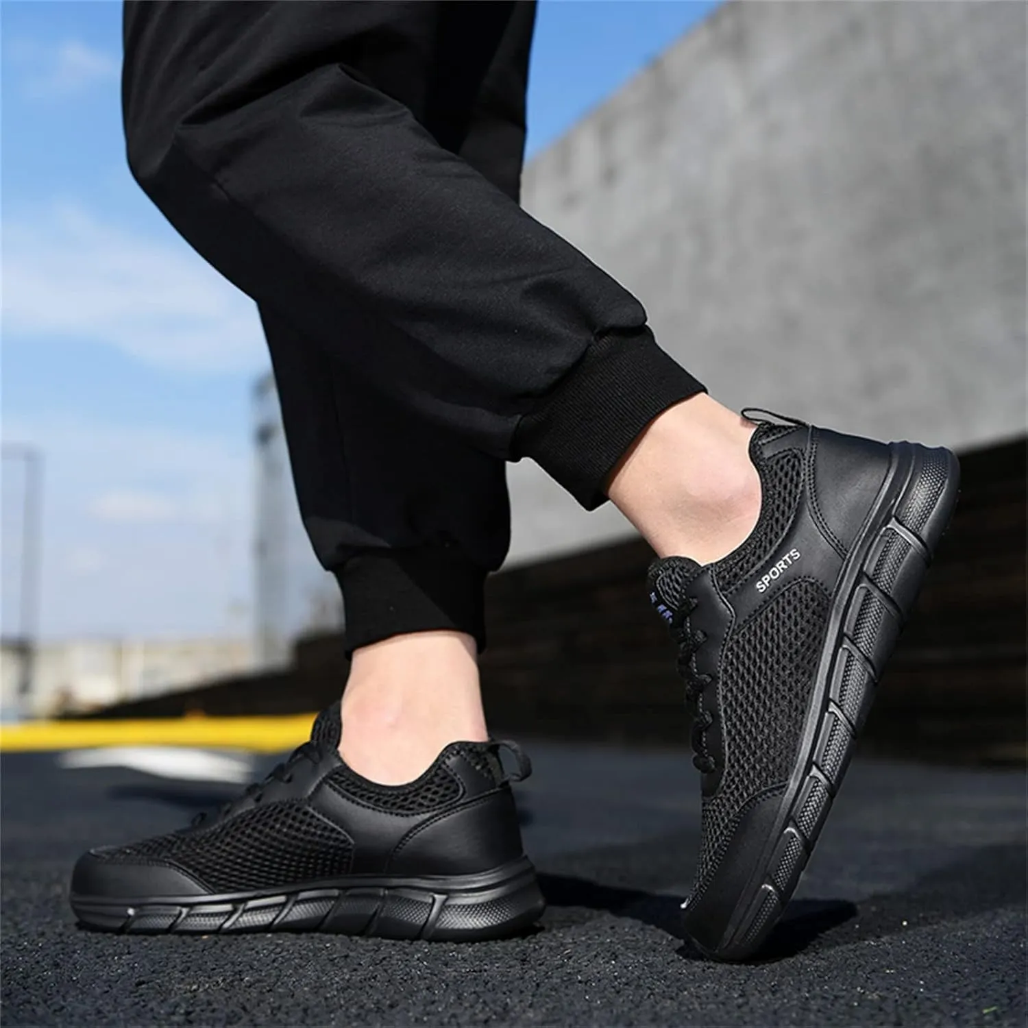 Men's Arch Support Workout Shoes Lightweight Breathable Walking Shoe Gym Tennis Lightweight Work Shoes for Men