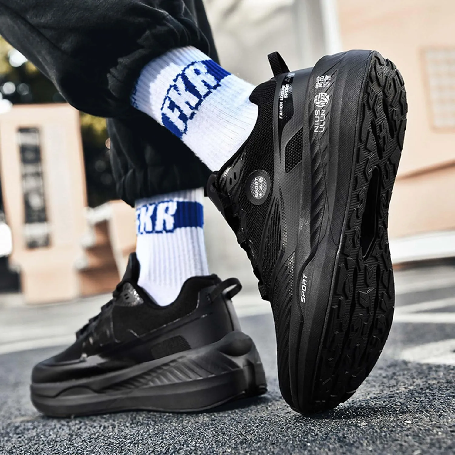 Men's Breathable Running Shoes Fashion Sneakers Women's Outdoor Anti-Slip Cushion Training Jogging Tennis Fitness Shoes Fashion Basketball Shoes