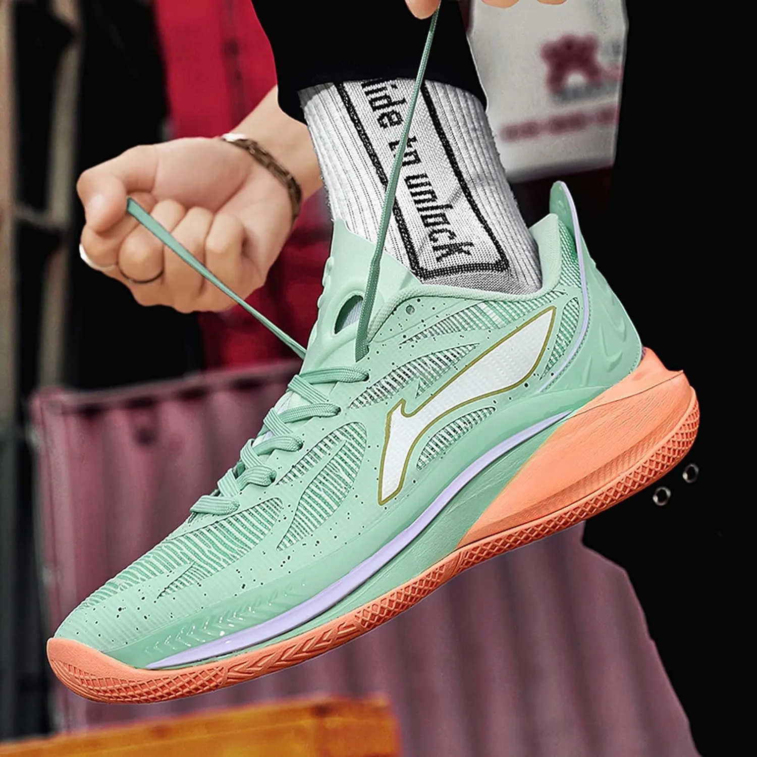 Men's Fashion Basketball Shoes Fashion Sneakers Breathable Mesh Casual Athletic Walking Shoes Non-Slip Wearable Training Sports Running Shoes