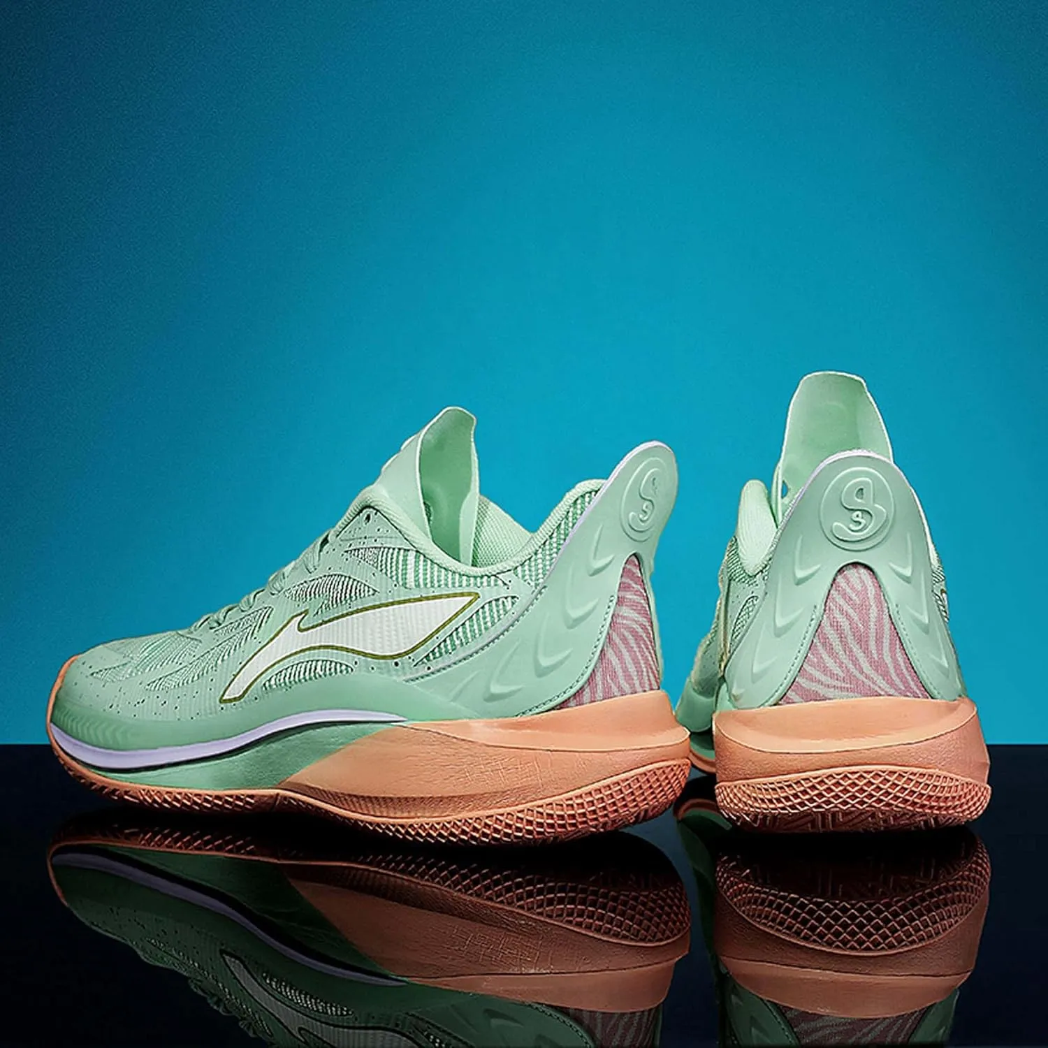 Men's Fashion Basketball Shoes Fashion Sneakers Breathable Mesh Casual Athletic Walking Shoes Non-Slip Wearable Training Sports Running Shoes