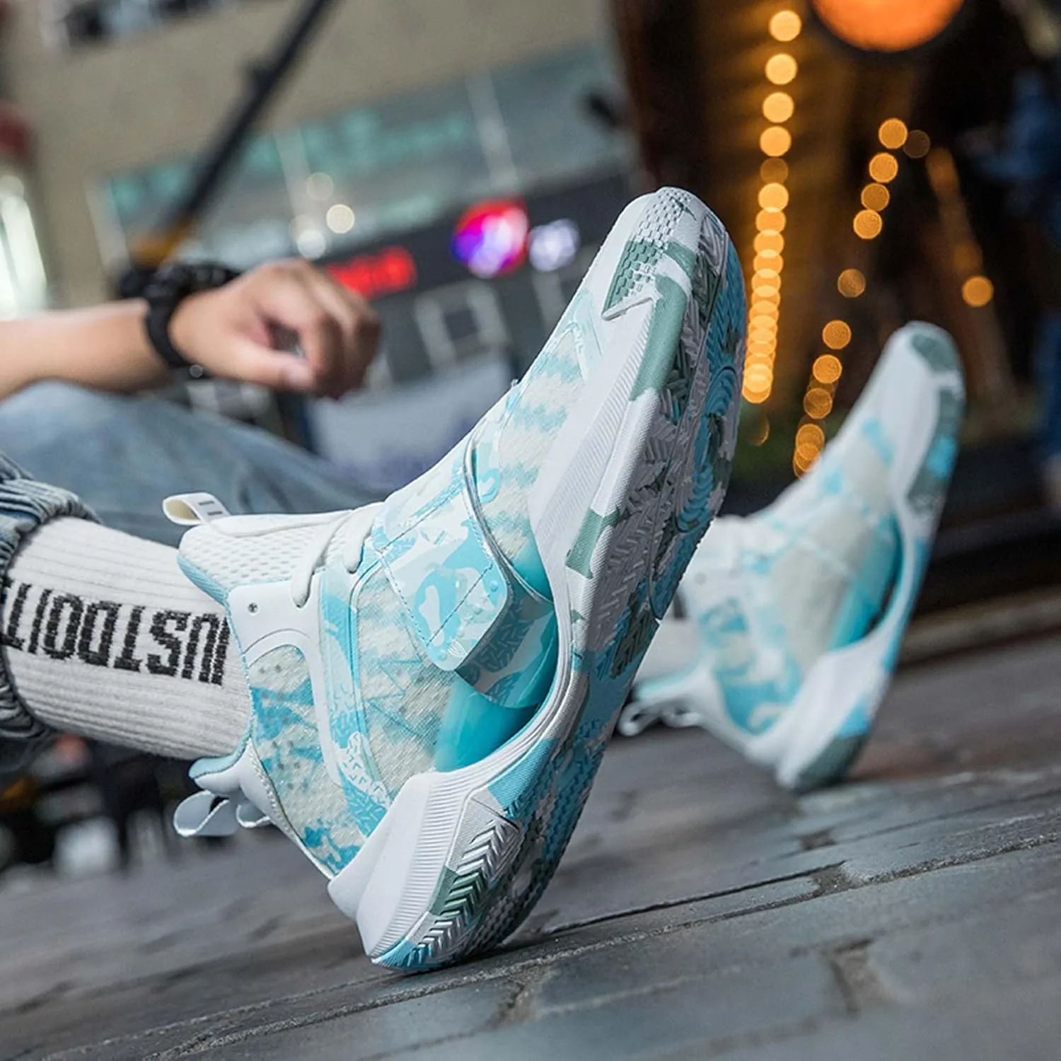 Men's High Top Basketball Shoes Fashion Graffiti Sneakers Non-Slip Breathable Women's Running Tennis Shoes Outdoor Casual Walking Shoes