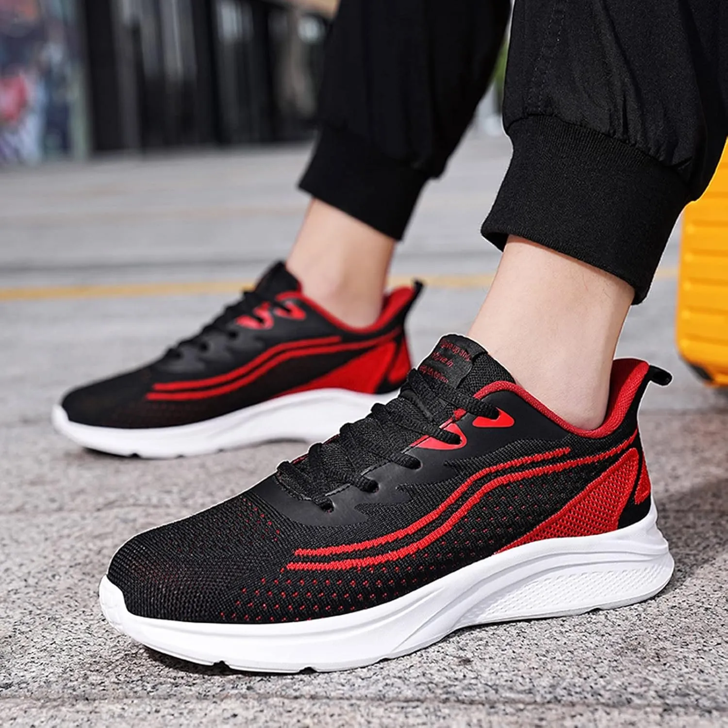 Men's Lightweight Cushion Sneakers Lightweight Breathable Slip On Running Shoe Men's Arch Support Insole Shoes
