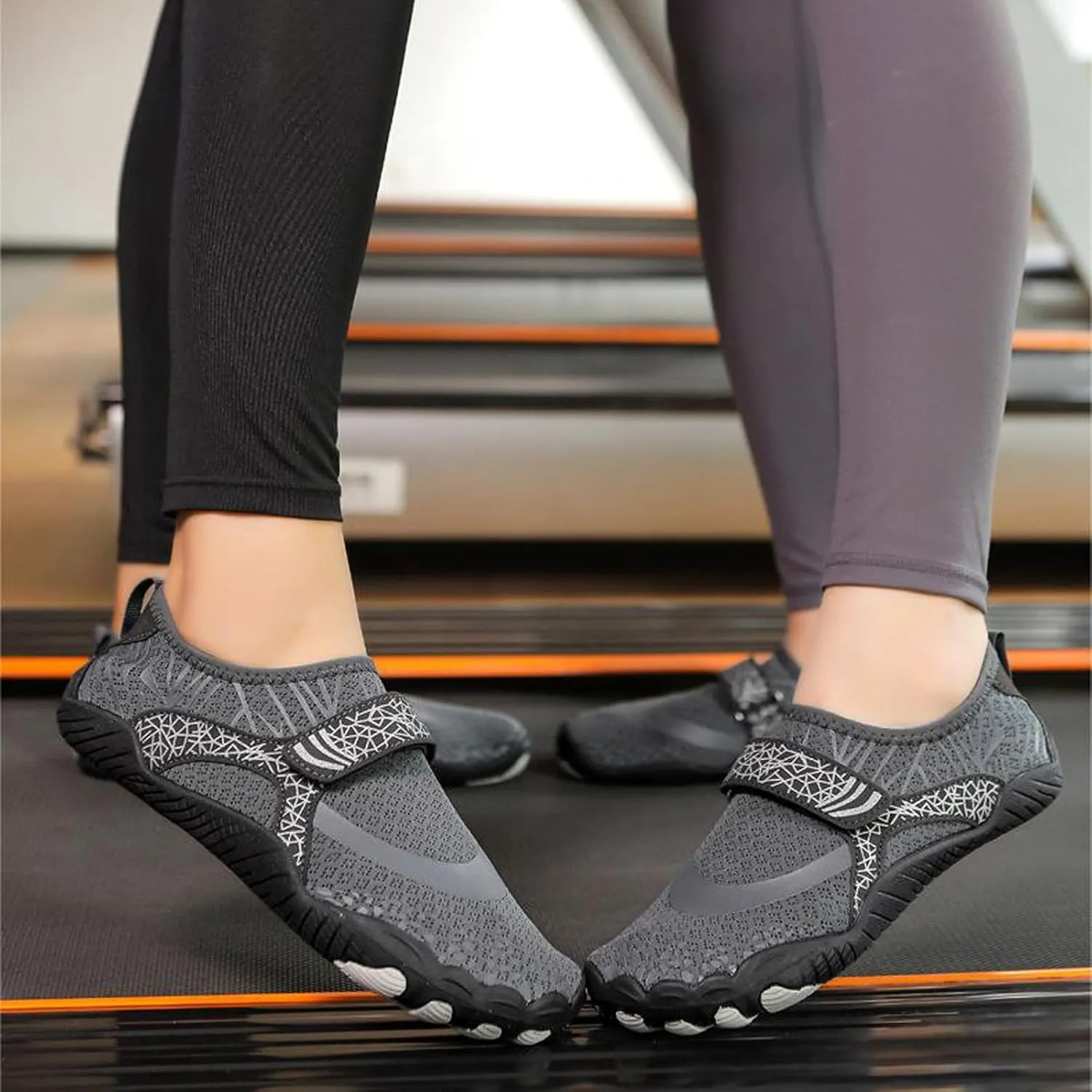 Men's Sneakers White Sneaker Lightweight Breathable Walking Shoes Gym Tennis Athletic Slip on Sneakers Men
