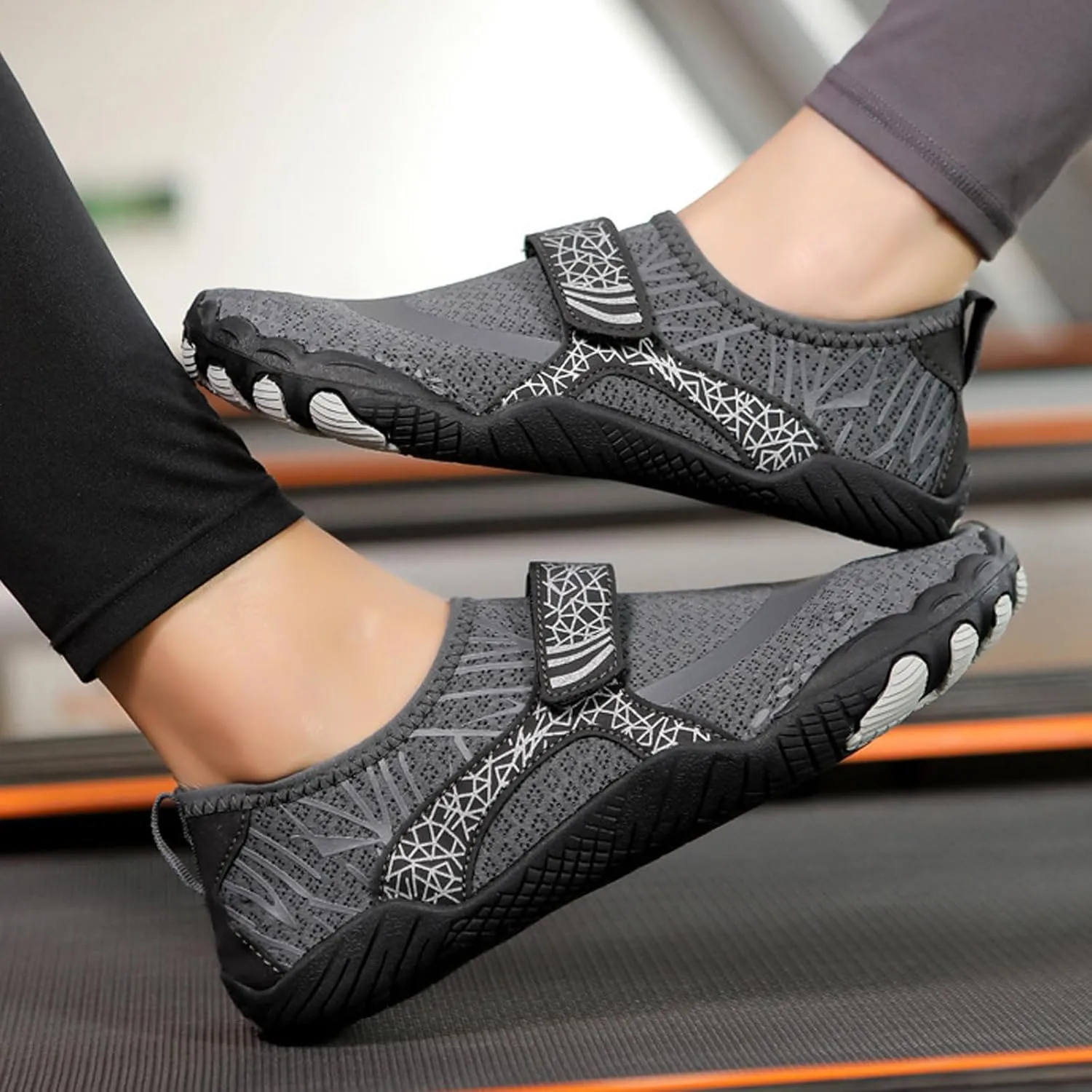 Men's Sneakers White Sneaker Lightweight Breathable Walking Shoes Gym Tennis Athletic Slip on Sneakers Men