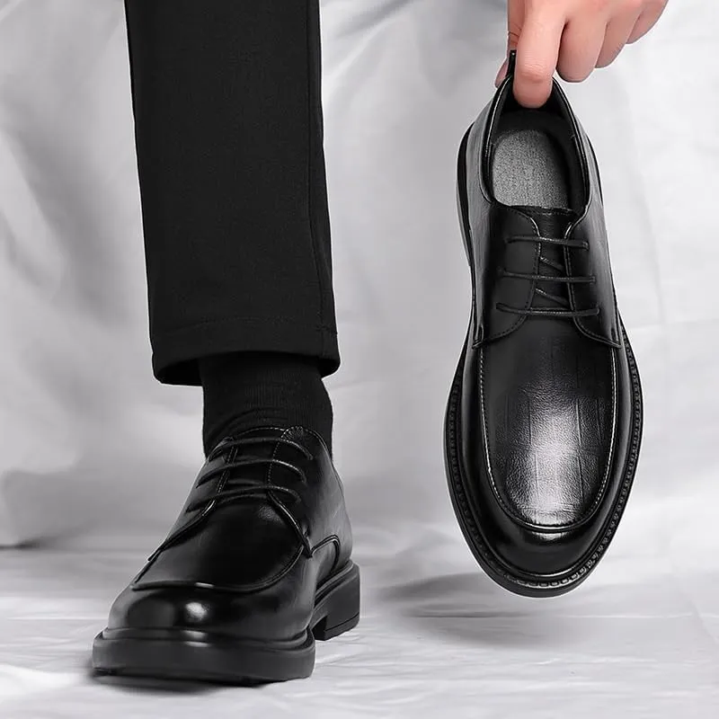 Premium Oxford Shoes for Men Polished Cap Toe Business Formal Wear Handcrafted Leather Upper with Traditional Brogue Detailing