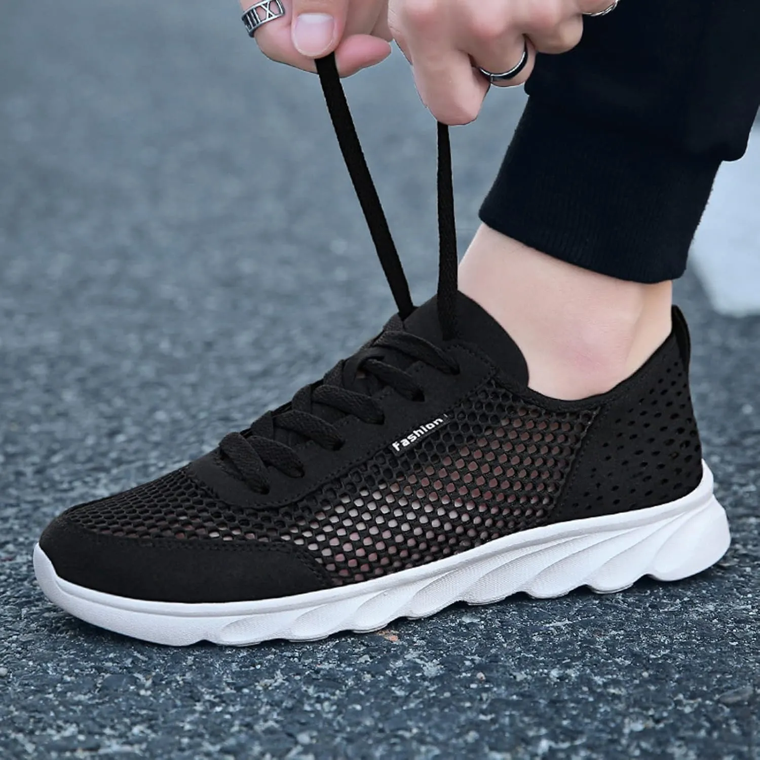 Sneakers Business Breathable Men Sports Shoes Simple Solid Color Fashion Summer New Pattern Mesh Hollow Breathable and